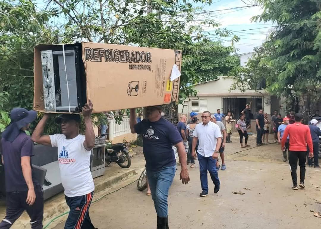 CONTINUAMOS LLEGANDO A LOS HOGARES DE CADA DAMNIFICADO.